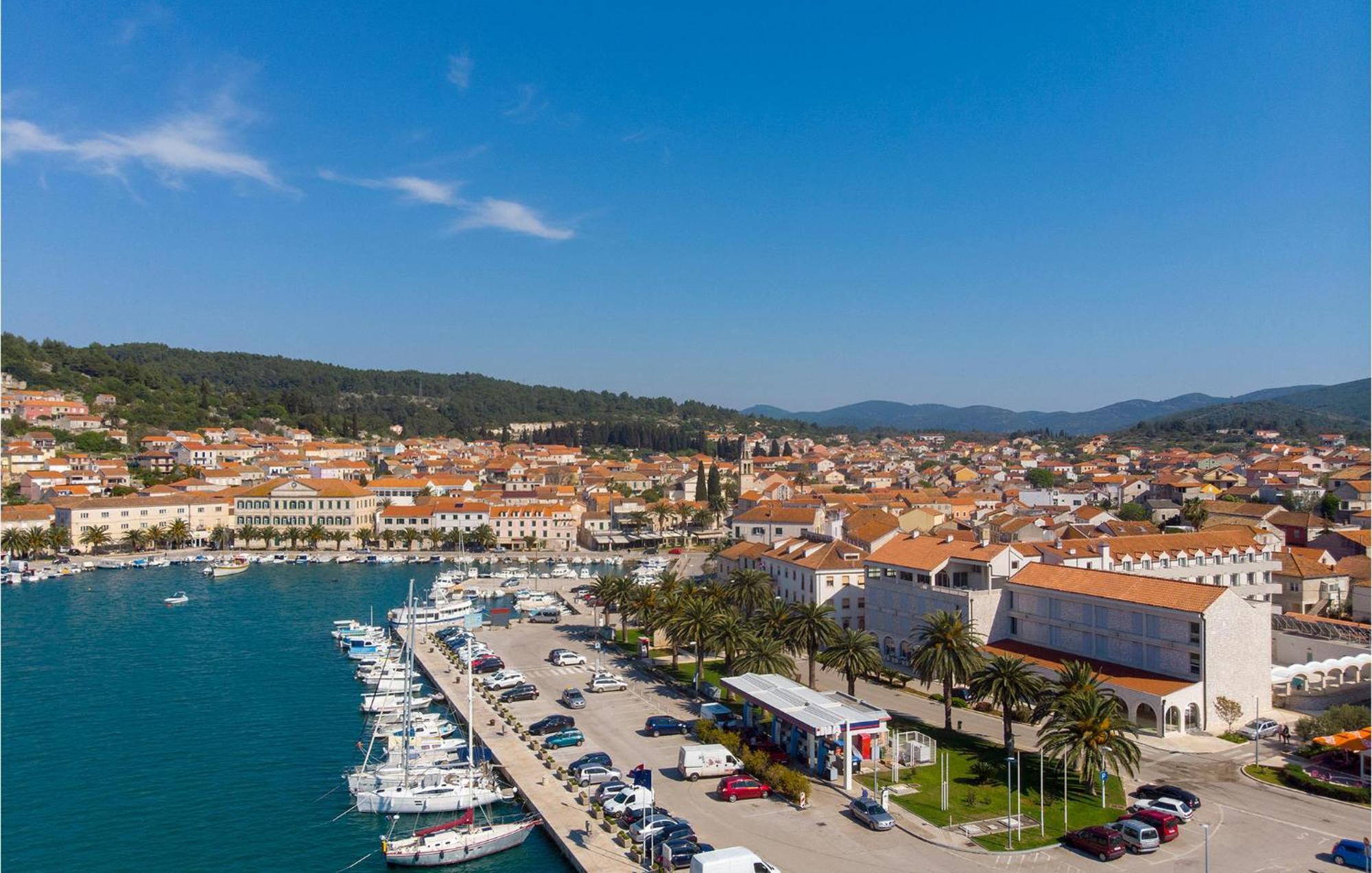 Beautiful Apartment In Vela Luka With Wifi Kültér fotó